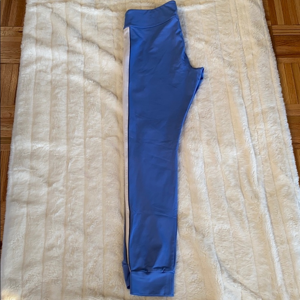 Forever 21 Women’s Leggings - Picture 2 of 8